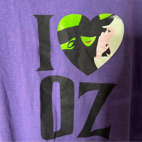 Wicked I Love Oz Broadway Musical Purple Graphic Short Sleeve Tee Size Youth 2XL - Picture 3 of 6